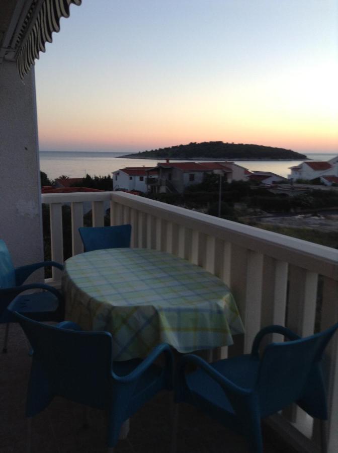 Apartmani Silence Rogoznica  Luaran gambar