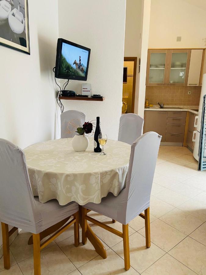 Apartmani Silence Rogoznica  Luaran gambar