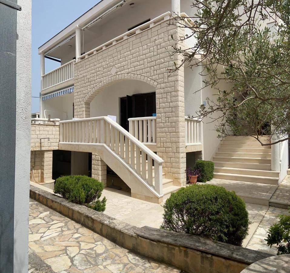 Apartmani Silence Rogoznica  Luaran gambar