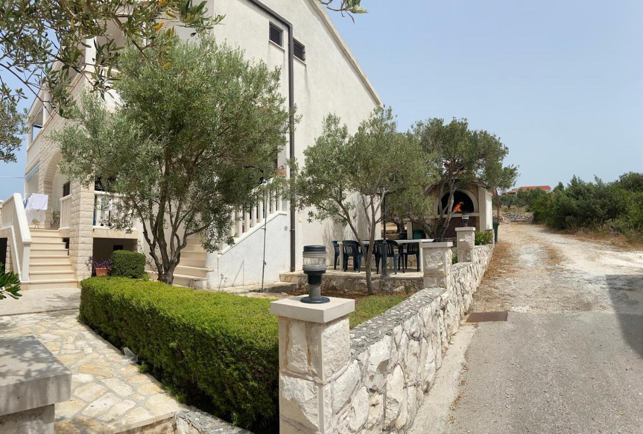Apartmani Silence Rogoznica  Luaran gambar