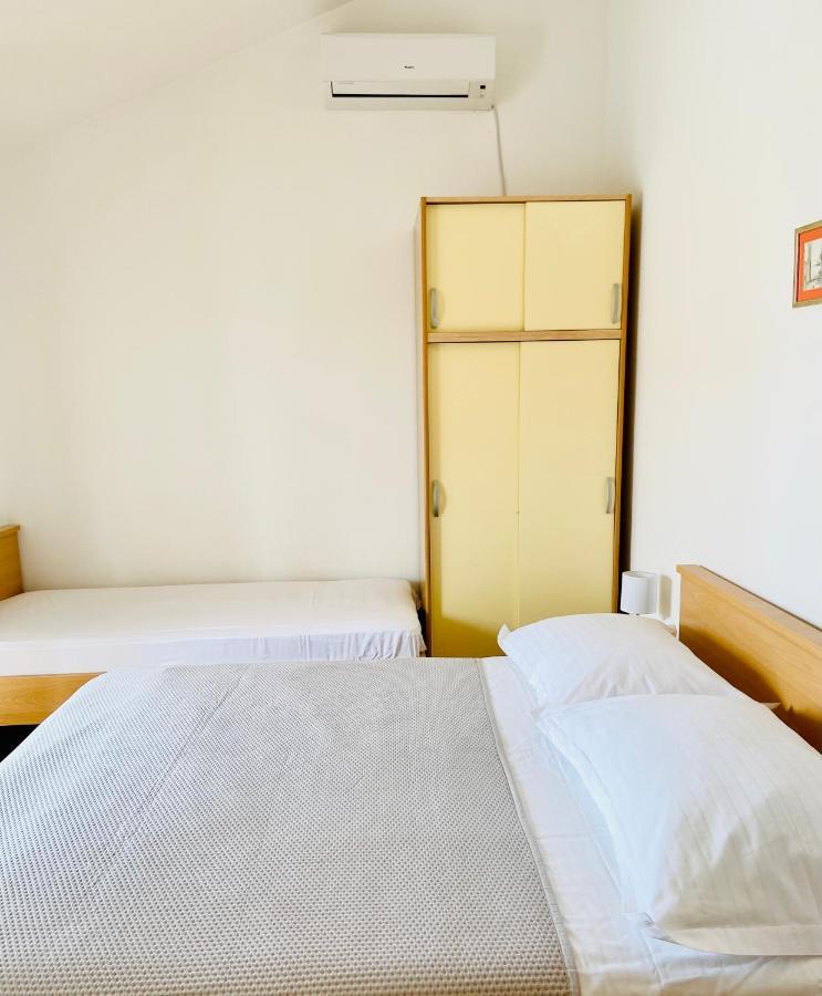 Apartmani Silence Rogoznica  Luaran gambar