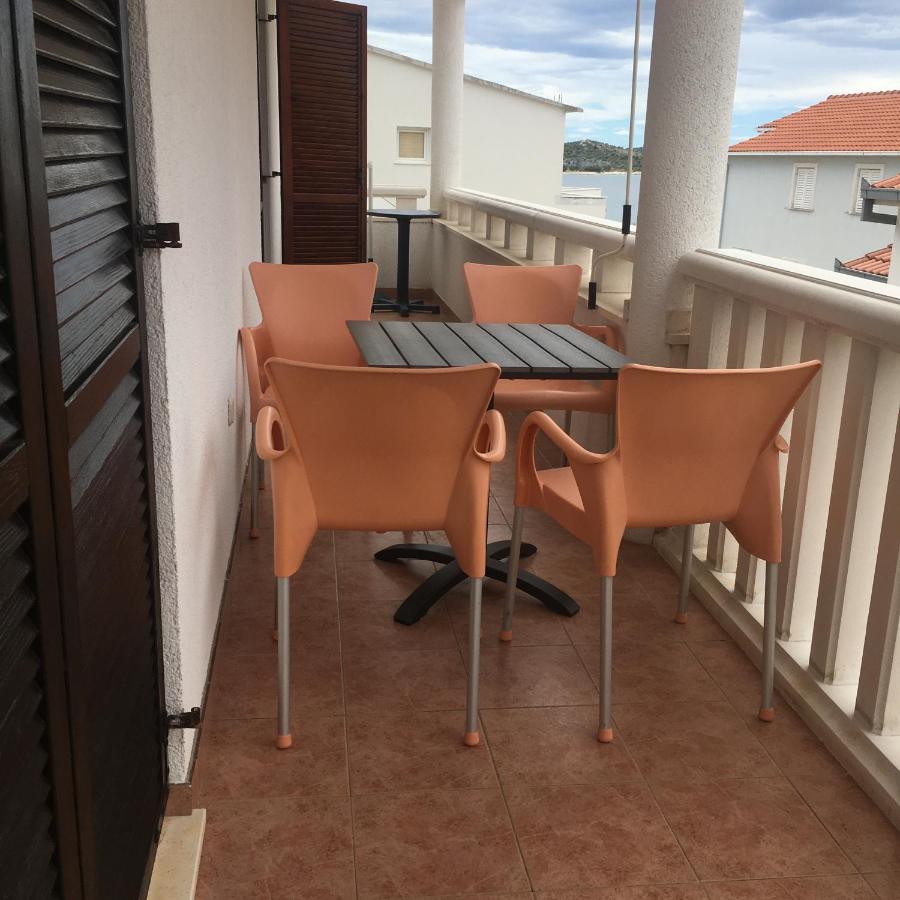 Apartmani Silence Rogoznica  Luaran gambar