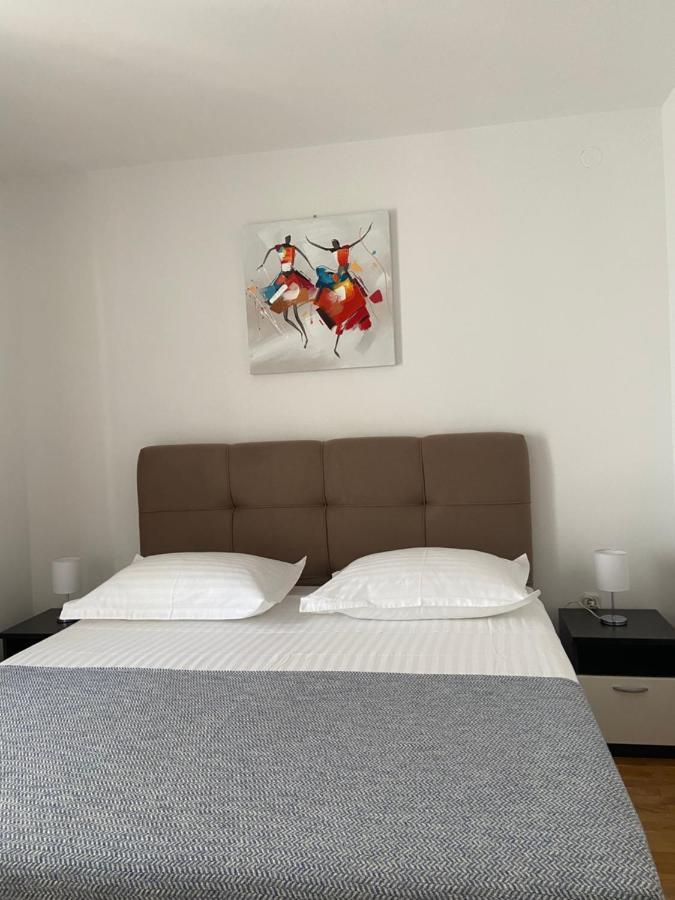 Apartmani Silence Rogoznica  Luaran gambar