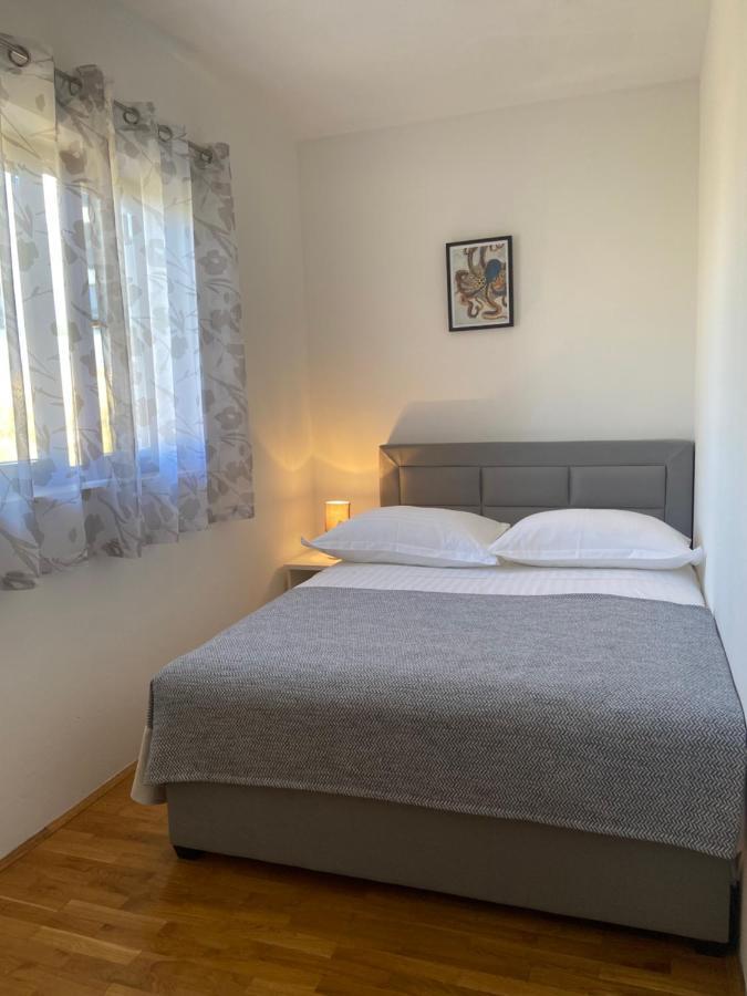 Apartmani Silence Rogoznica  Luaran gambar